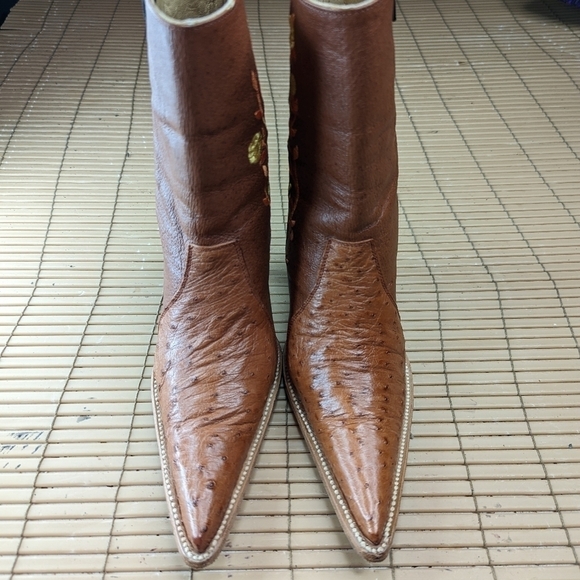 Lagarto Floral Embroidered Ostrich Cognac brown Leather side Zip Pointed Toe 3" - Picture 3 of 10